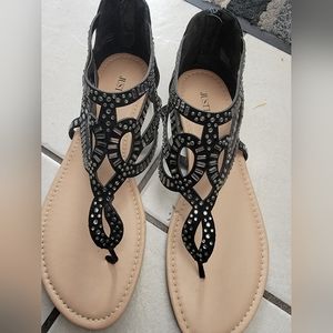 Justfab sandals black size 11